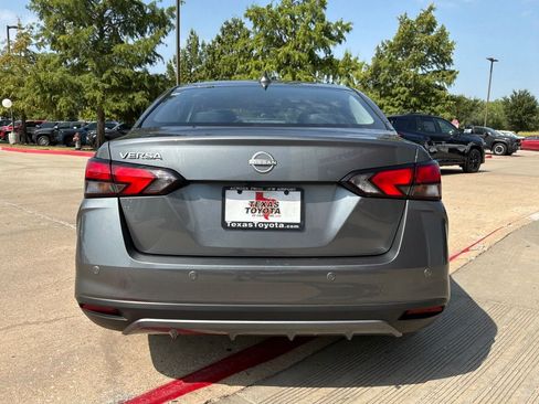 Used 2025 Nissan Versa SV FWD image 7