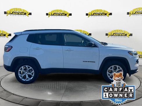 Used 2024 Jeep Compass Latitude AWD/4WD image 7