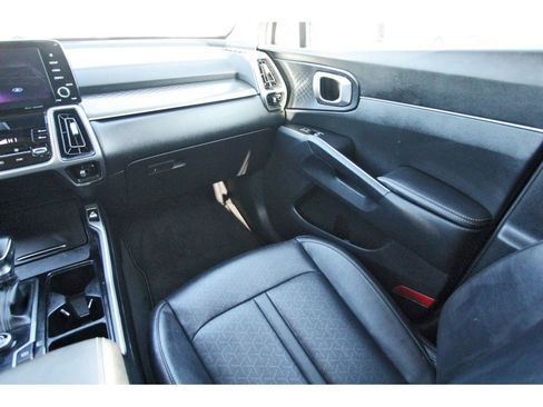 Used 2022 Kia Sorento S w/ Panoramic Sunroof Package image 13
