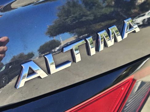 Used 2022 Nissan Altima 2.5 SV image 12