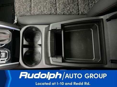 Used 2024 Chevrolet Colorado Z71 w/ Z71 Convenience Package 2 image 26