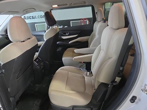 Used 2019 Subaru Ascent Premium AWD/4WD image 9