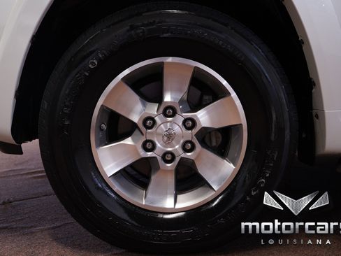 Used 2012 Toyota 4Runner SR5 image 16