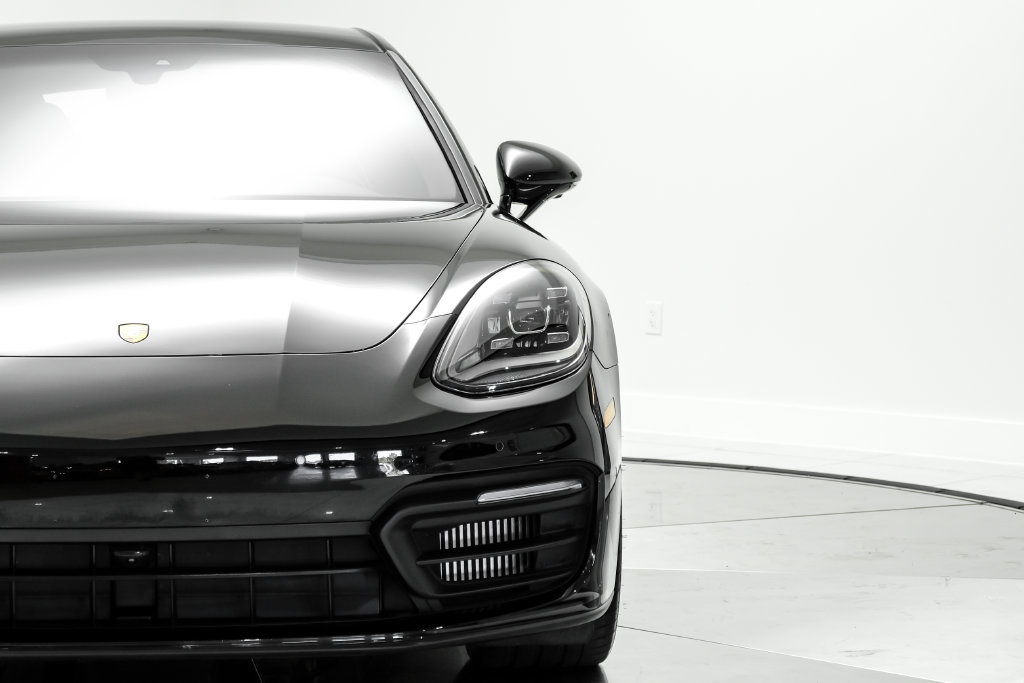 Used 2022 Porsche Panamera 4 AWD/4WD image 52
