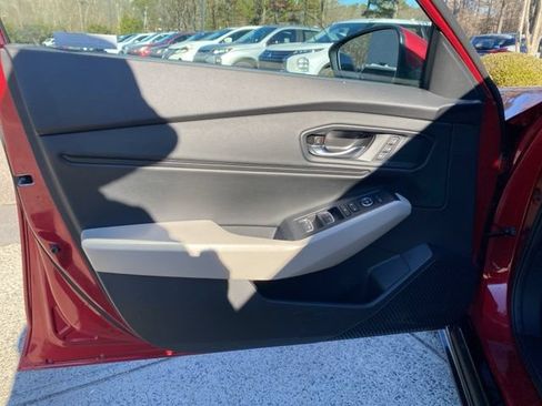 Used 2023 Honda Accord EX-L image 17