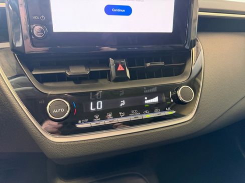 Used 2023 Toyota Corolla LE FWD image 22