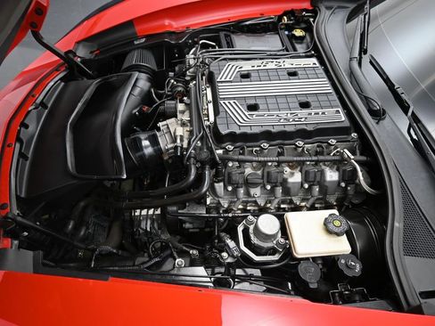 Used 2015 Chevrolet Corvette Z06 w/ 3LZ Preferred Equipment Group image 30