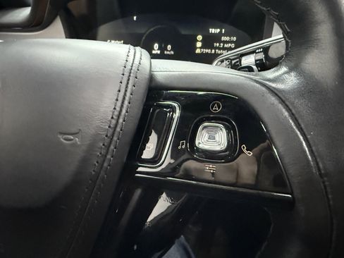 Used 2023 Lincoln Aviator Reserve w/ Jet Appearance Package image 17