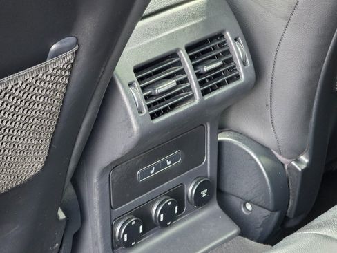 Used 2019 Jaguar F-PACE S image 24