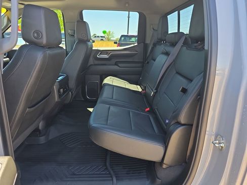 Used 2024 Chevrolet Silverado 1500 LT Trail Boss w/ LT Trail Boss Premium Package AWD/4WD image 26