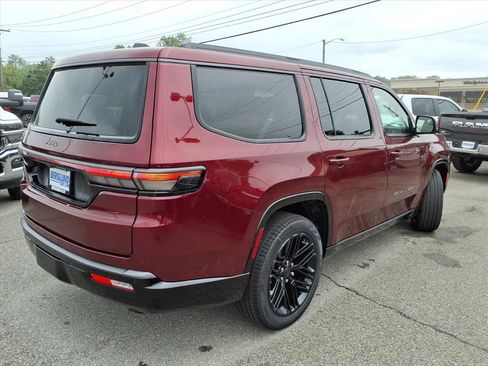 New 2026 Jeep Grand Wagoneer Limited AWD/4WD image 4