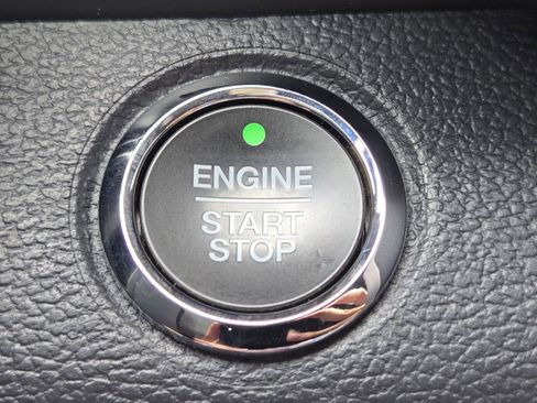 Used 2022 Ford F350 Platinum w/ Tremor Off-Road Package AWD/4WD image 19