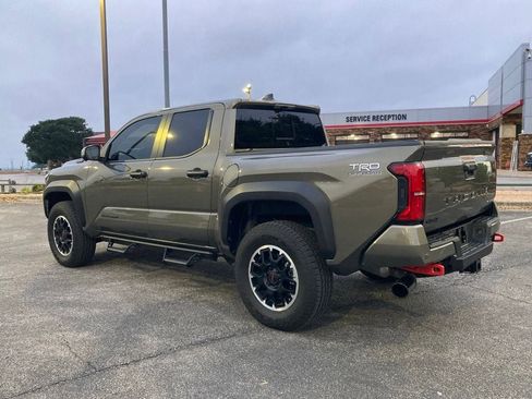 Used 2026 Toyota Tacoma TRD Off-Road AWD/4WD image 7