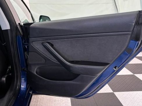 Used 2019 Tesla Model 3 Standard Range Plus RWD image 24
