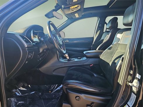 Used 2017 Jeep Grand Cherokee Trailhawk w/ Trailhawk Luxury Group image 19