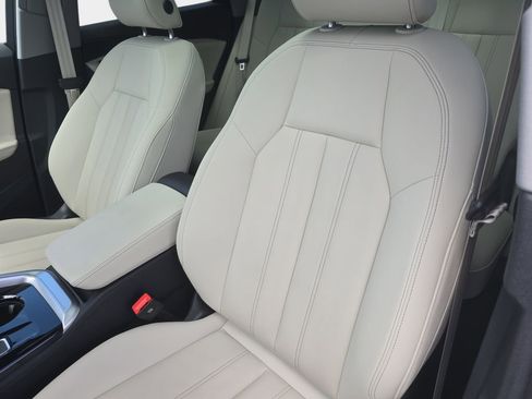 Used 2025 Audi Q5 Premium w/ Convenience Package AWD/4WD image 20