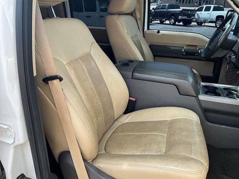 Used 2011 Ford F250 Lariat w/ Lariat Ultimate Pkg AWD/4WD image 15