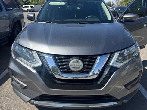 Used 2020 Nissan Rogue S w/ Special Edition Package FWD image 5