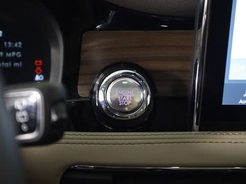 Used 2022 Lincoln Corsair Reserve w/ Equipment Group 201A image 42