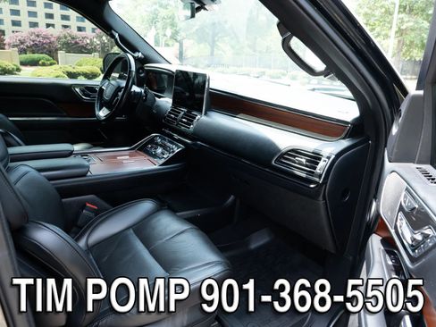 Used 2018 Lincoln Navigator Reserve AWD/4WD image 21