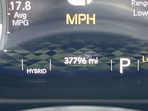 Used 2022 Jeep Wrangler Unlimited Sahara w/ Safety Group image 15