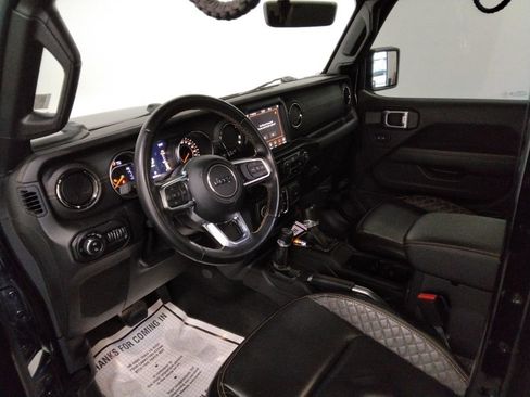 Used 2021 Jeep Gladiator Overland image 33