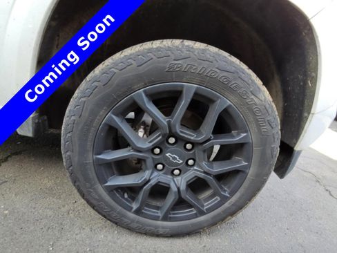 Used 2024 Chevrolet Colorado Z71 w/ LPO, Dark Essentials Package image 18