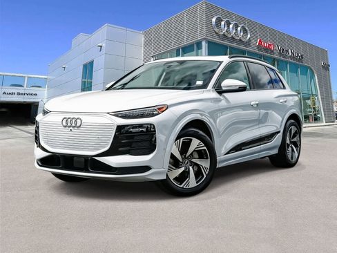 Used 2025 Audi Q6 e-tron Premium Plus w/ Premium Plus AWD/4WD image 1