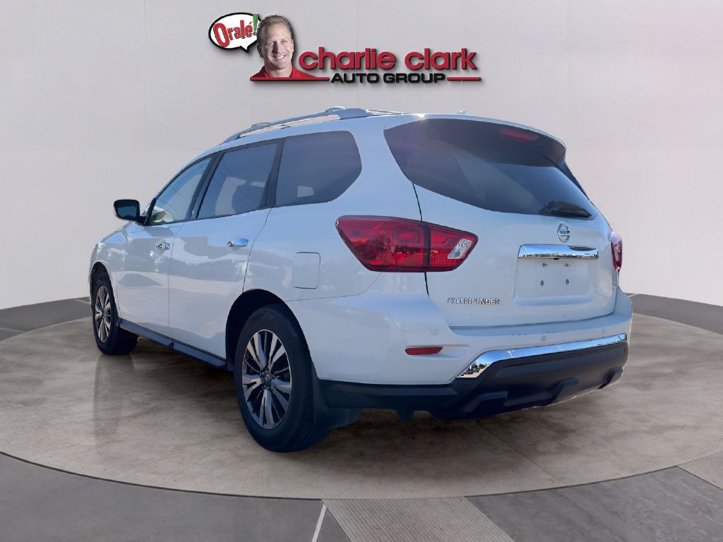 Used 2019 Nissan Pathfinder S FWD image 3