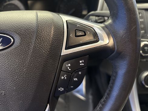 Used 2015 Ford Fusion SE w/ Equipment Group 201A FWD image 16