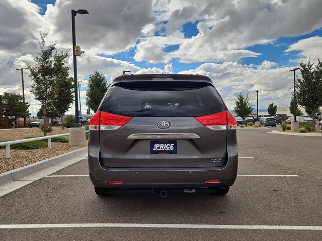 Used 2011 Toyota Sienna Limited w/ Premium Pkg AWD/4WD image 7