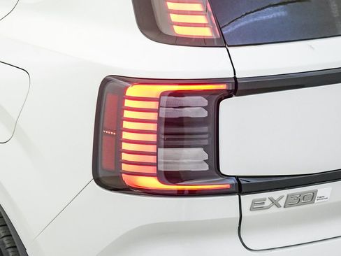 New 2026 Volvo EX30 Ultra w/ Protection Package AWD/4WD image 12