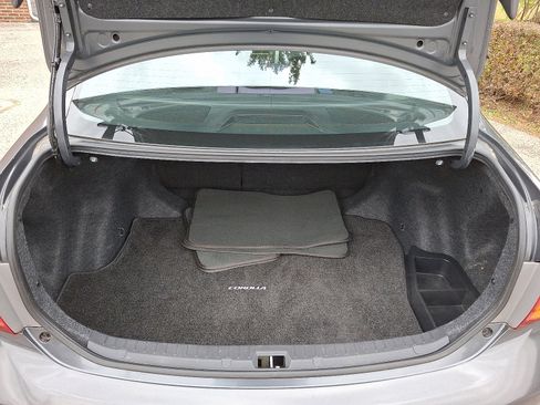 Used 2010 Toyota Corolla S image 28