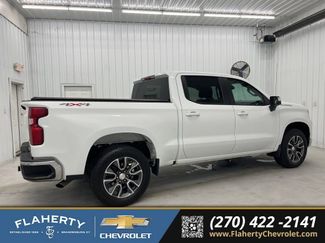 Used 2024 Chevrolet Silverado 1500 LT video 2