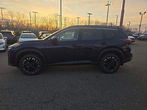 New 2026 Nissan Rogue Dark Armor image 4
