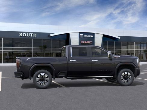 New 2026 GMC Sierra 2500 Denali w/ Denali Reserve Package image 39