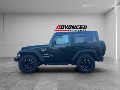 Used 2018 Jeep Wrangler Sport w/ Connectivity Group AWD/4WD image 7