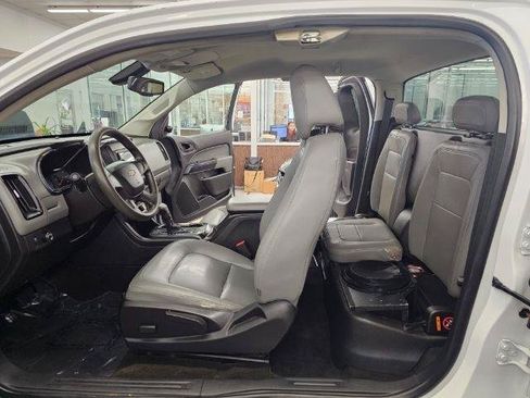 Used 2015 Chevrolet Colorado W/T RWD image 24