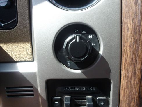 Used 2014 Ford F150 Lariat w/ Equipment Group 501A Mid AWD/4WD image 27