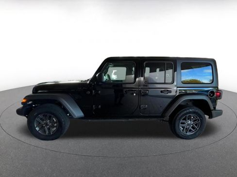 Used 2025 Jeep Wrangler Sport S image 7