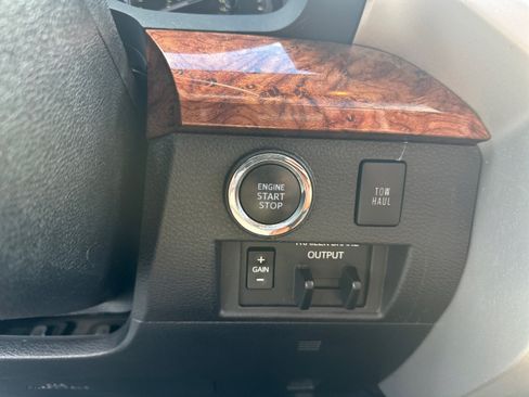 Used 2021 Toyota Tundra 1794 Edition AWD/4WD image 31