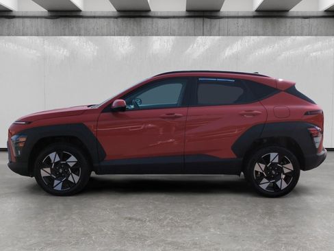 Used 2024 Hyundai Kona SEL AWD/4WD image 4