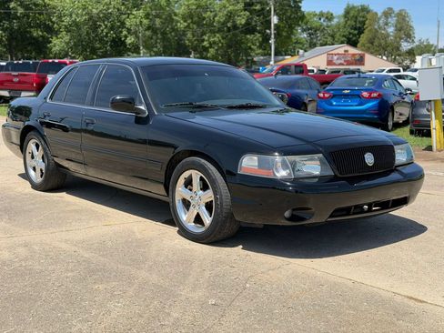 Used 2003 Mercury Marauder RWD image 3