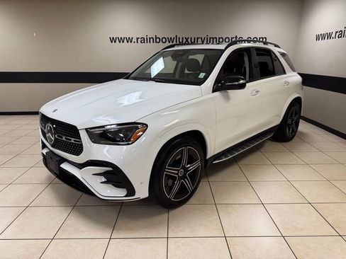 Used 2025 Mercedes-Benz GLE 350 4MATIC w/ AMG Line Exterior image 3