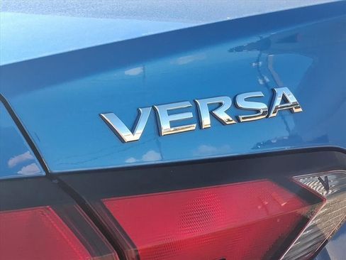 Used 2022 Nissan Versa S image 16