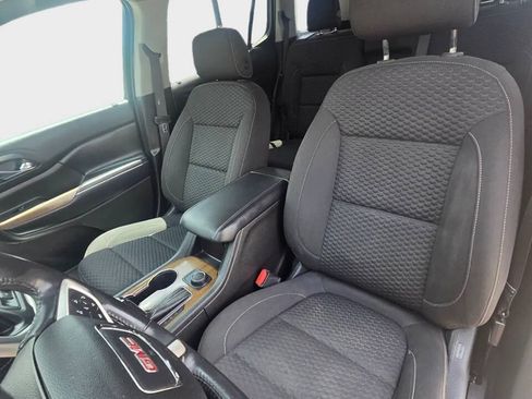 Used 2018 GMC Acadia SLE FWD image 11