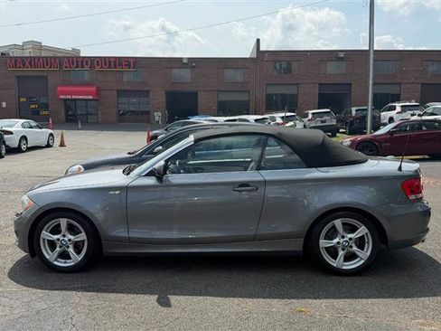 Used 2013 BMW 128i Convertible RWD image 30