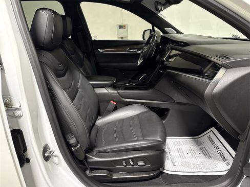 Used 2023 Cadillac XT6 Sport w/ Platinum Package image 23