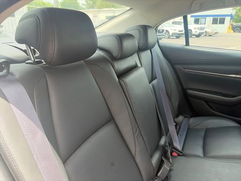 Used 2024 MAZDA MAZDA3 s FWD image 26