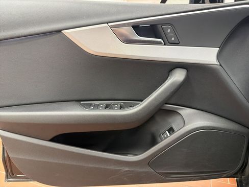 Used 2017 Audi A4 2.0T Premium image 11